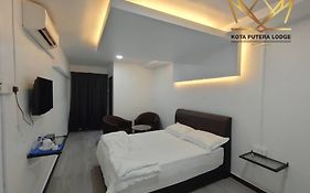 Kota Putera Lodge